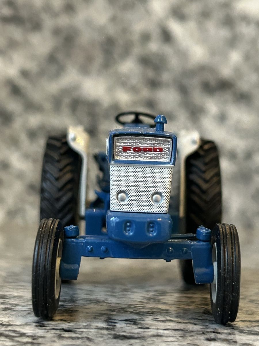 Kit di modellismo & Modellini statici: Ford 5000, Universal Hobbies – Usato da Horw venduto da Tigercat635 1
