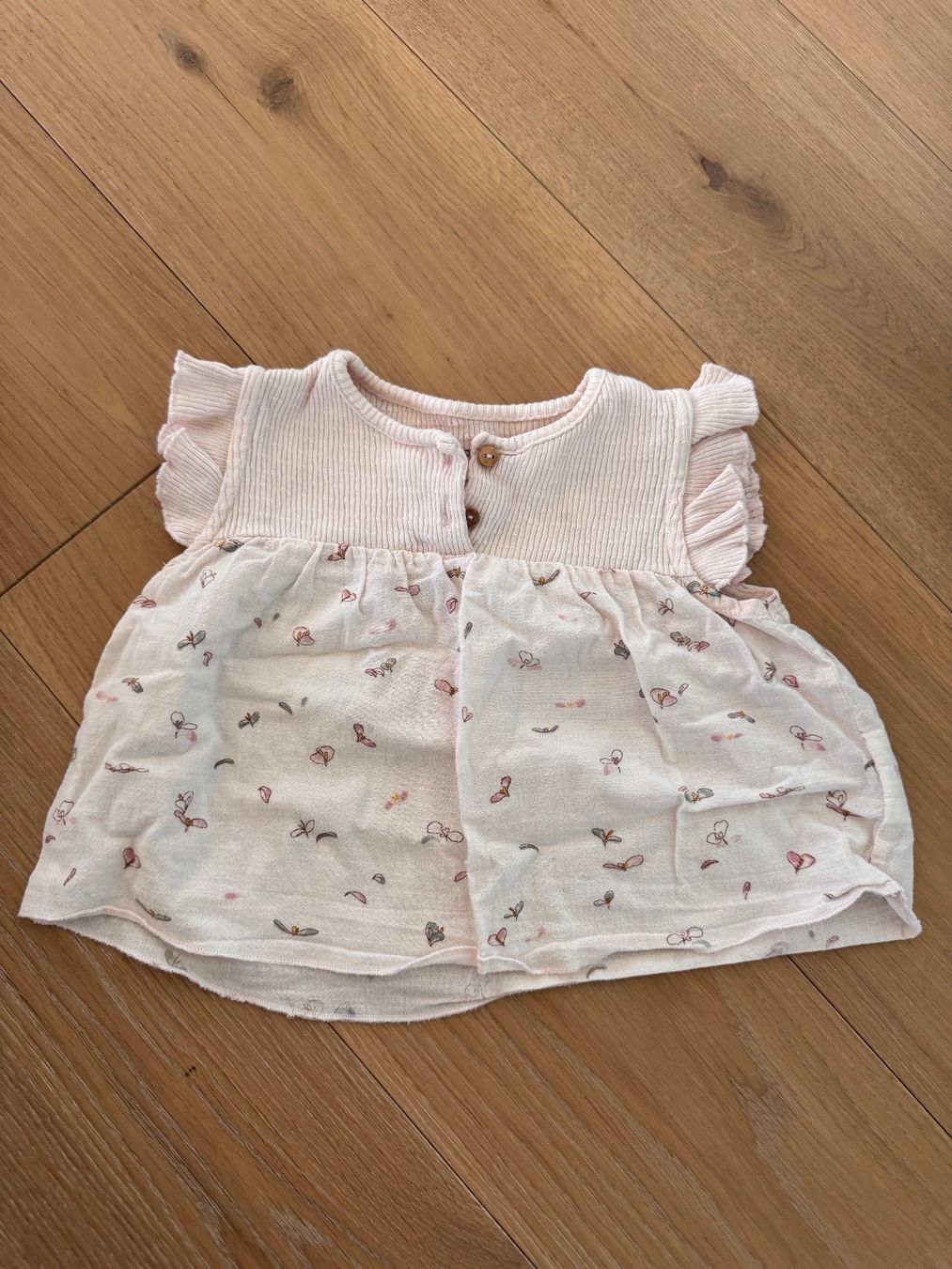 Camicie, Top & T-shirt: Ärmellose Bluse, Playup, 9M – Usato da Zumikon venduto da ver_zbp8