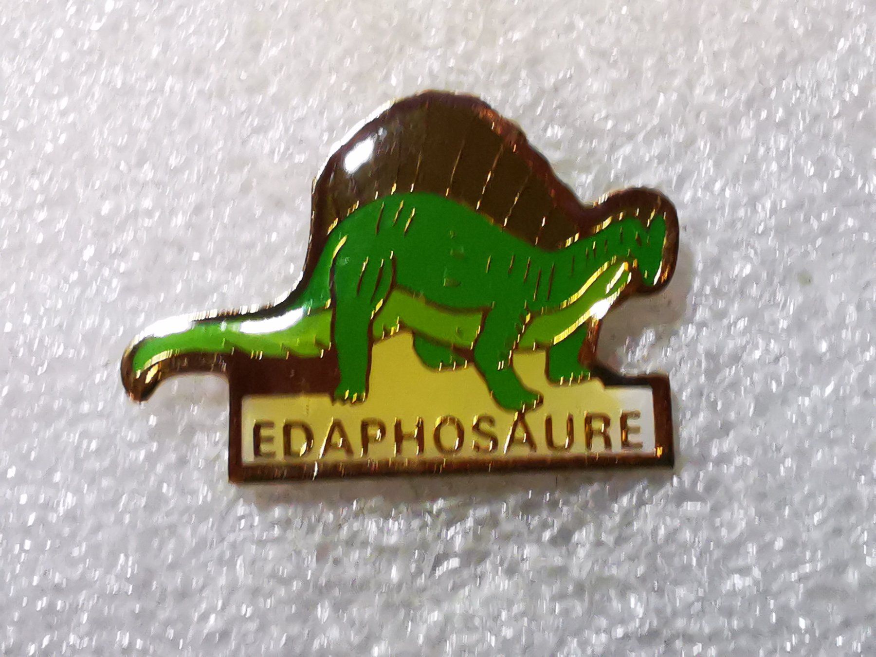 Placchette & Badge: Ansteckpin 55: Dinosaurier – Usato da Oppligen venduto da Pin-Fall-Shop