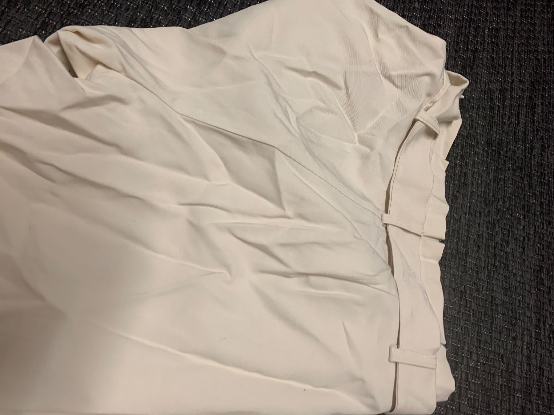 Vero Moda Pantaloni: Vero Moda neue Hose Beige gr36 – Usato da Bad Zurzach venduto da Cuore34 5