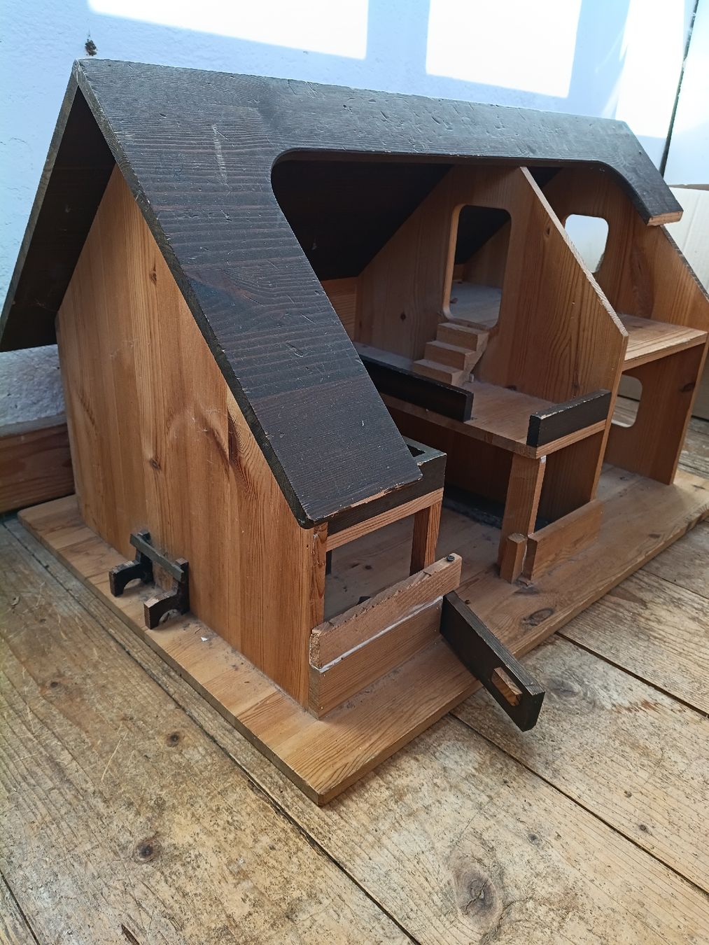 Case e mobili per bambole: Spiel Bauernhof Holz – Usato da Wernetshausen venduto da KS8340 1