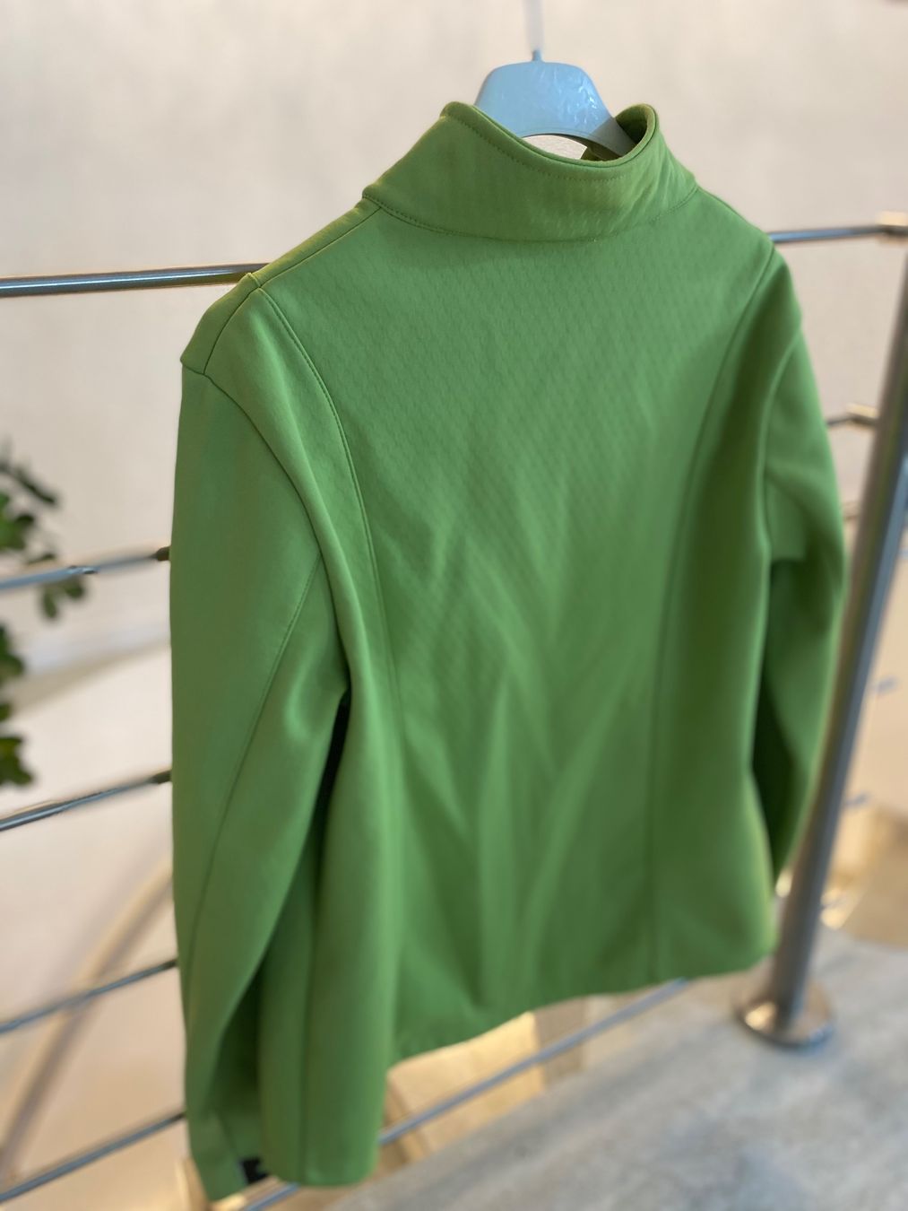 Sherpa Jacken: Sherpa Softshell Jacke / Frau L – Gebraucht aus Birrwil von Bendegriz 3