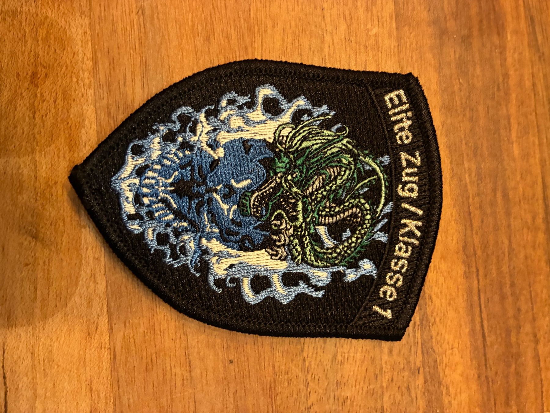 Schweizer Armee Placchette & Badge: Zugs Patch Elite Zug Klasse 1 – Usato da Oberiberg venduto da reimet