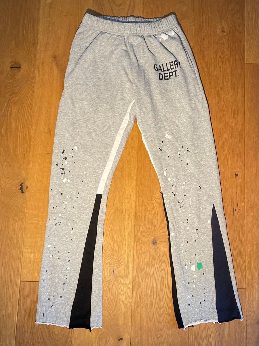Pantaloni: Gallery dept Trainerhose grau – Usato da Altendorf venduto da Kabuzze