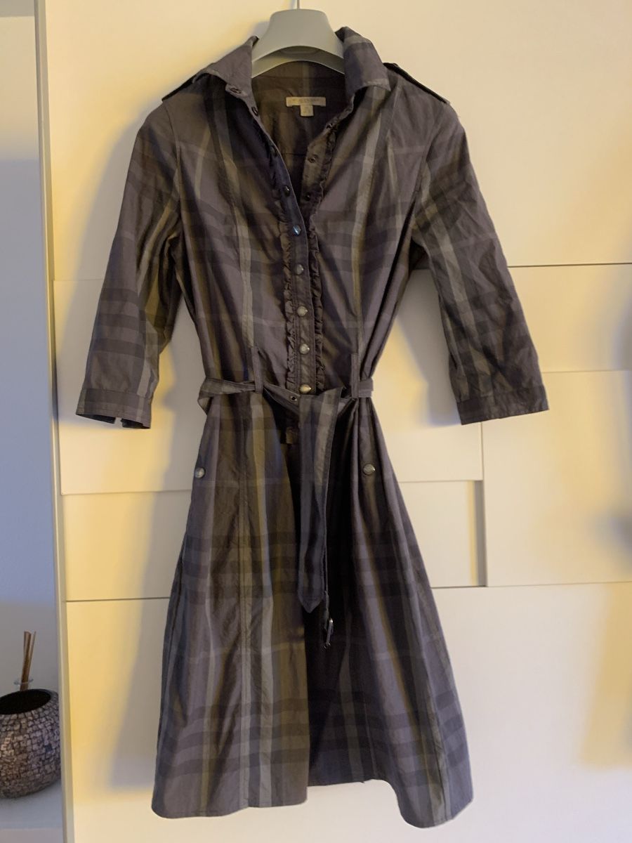 Vestiti: Burberry Kleid – Usato da Zürich venduto da Nikuska32