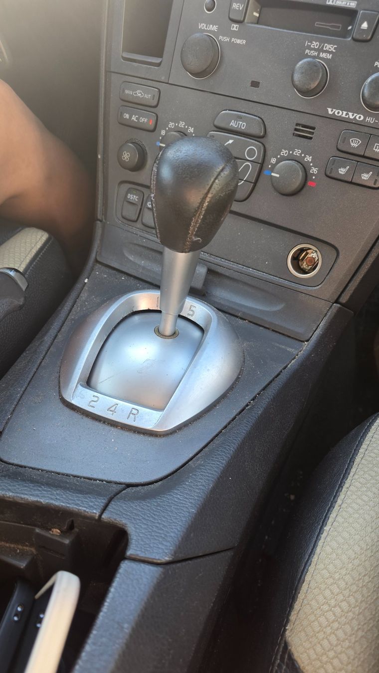 Volvo Automobili: S60 D5 Manual – Usato da Peseux venduto da tch_7l5b 7