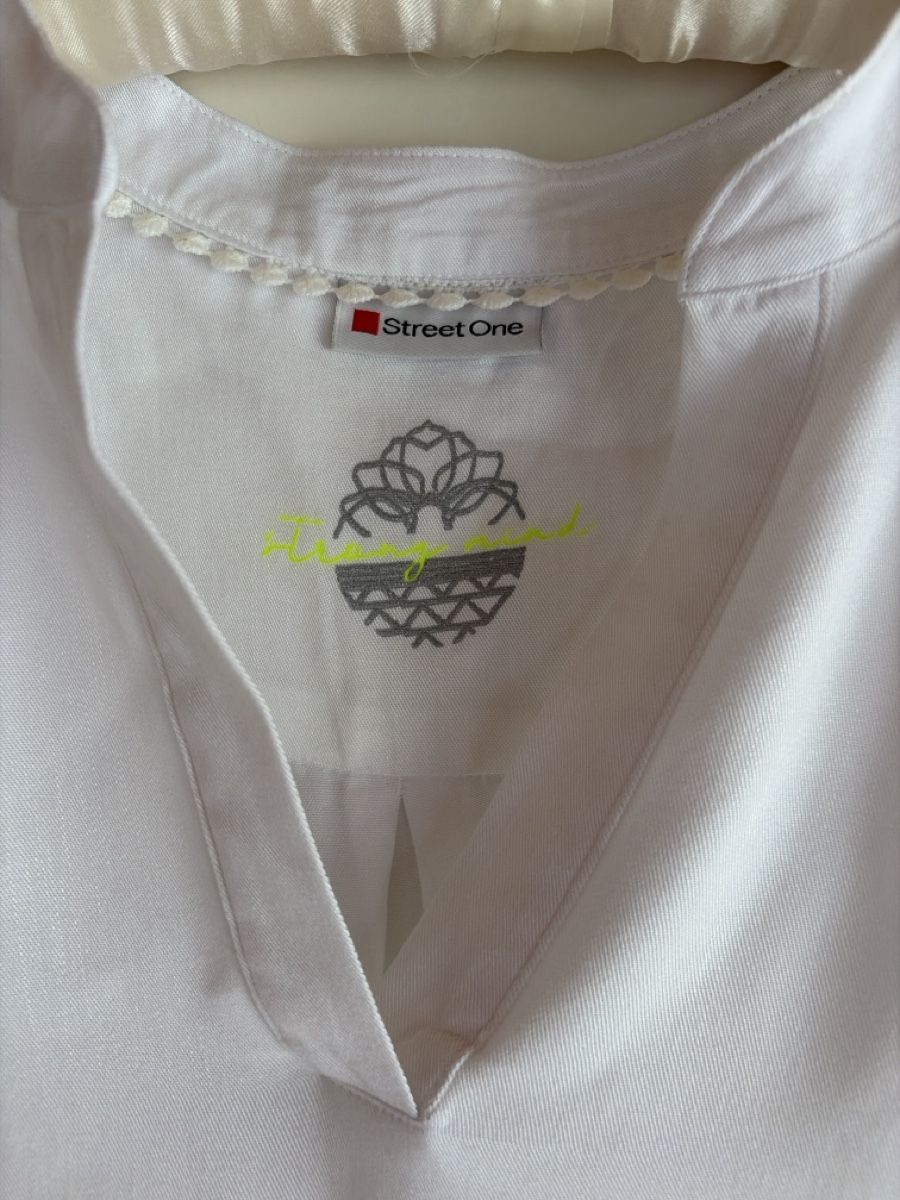 Blusen: Top – Gebraucht aus Freidorf TG von ibipatria 1