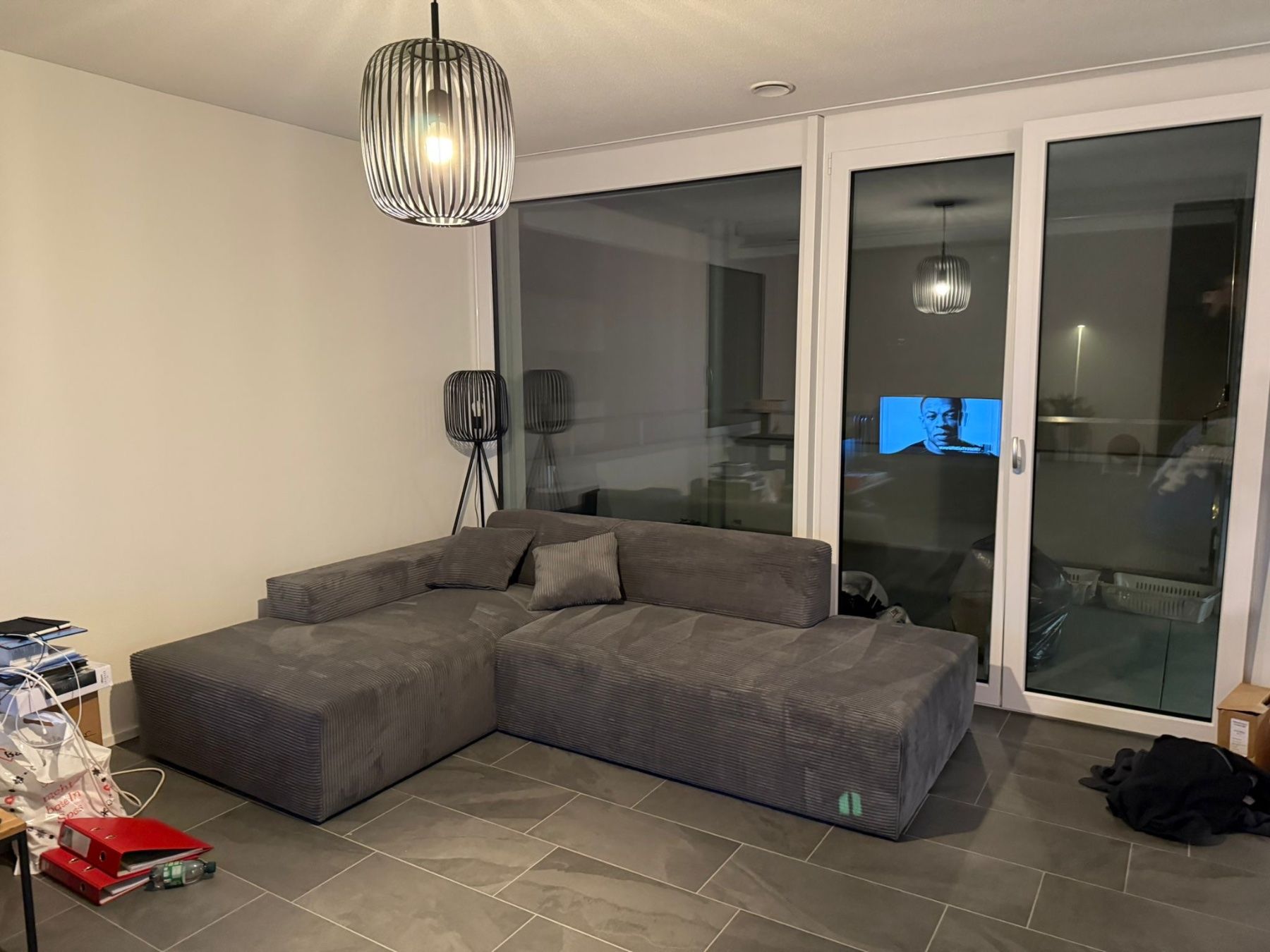 Sofas: Graues Cord Sofa – D'occasion à Suhr par axsps 2