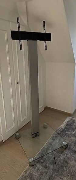 Bildschirmhalterung: Pied TV – Gebraucht aus La Croix (Lutry) von patricia150392