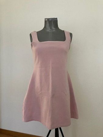 Robe rose décolleté carré sans manches taille M