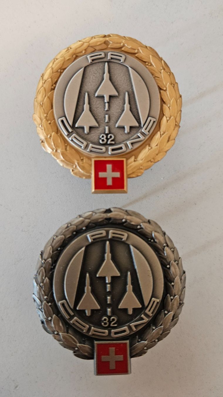 Armée suisse Plaquettes & Badges: Peret Emblem Schweizer Armee – Neuf (Voir description) à Urdorf par reg_q6nr