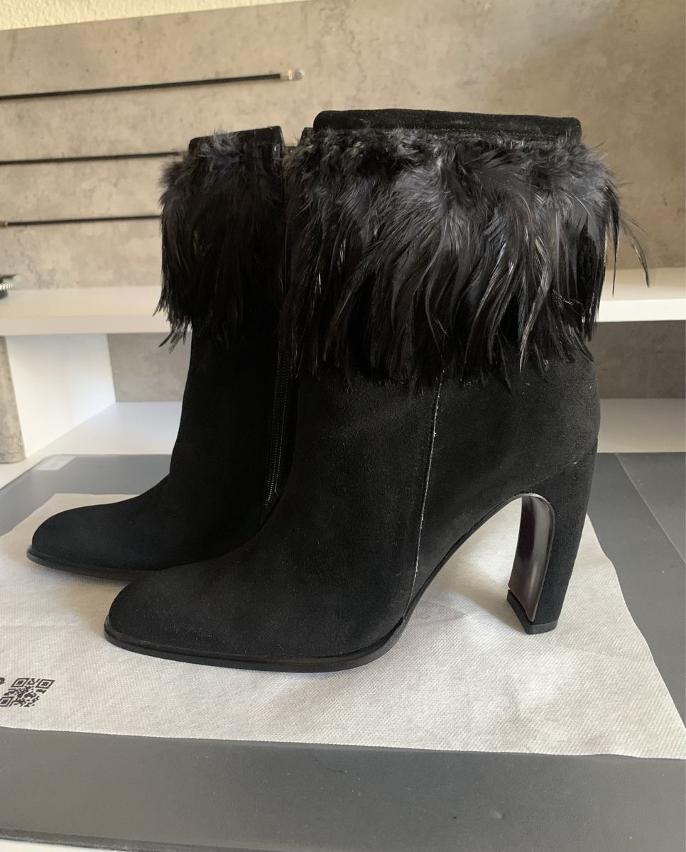 Scarpe da donna: Bottines en cuir – Usato da Aïre venduto da RD_758