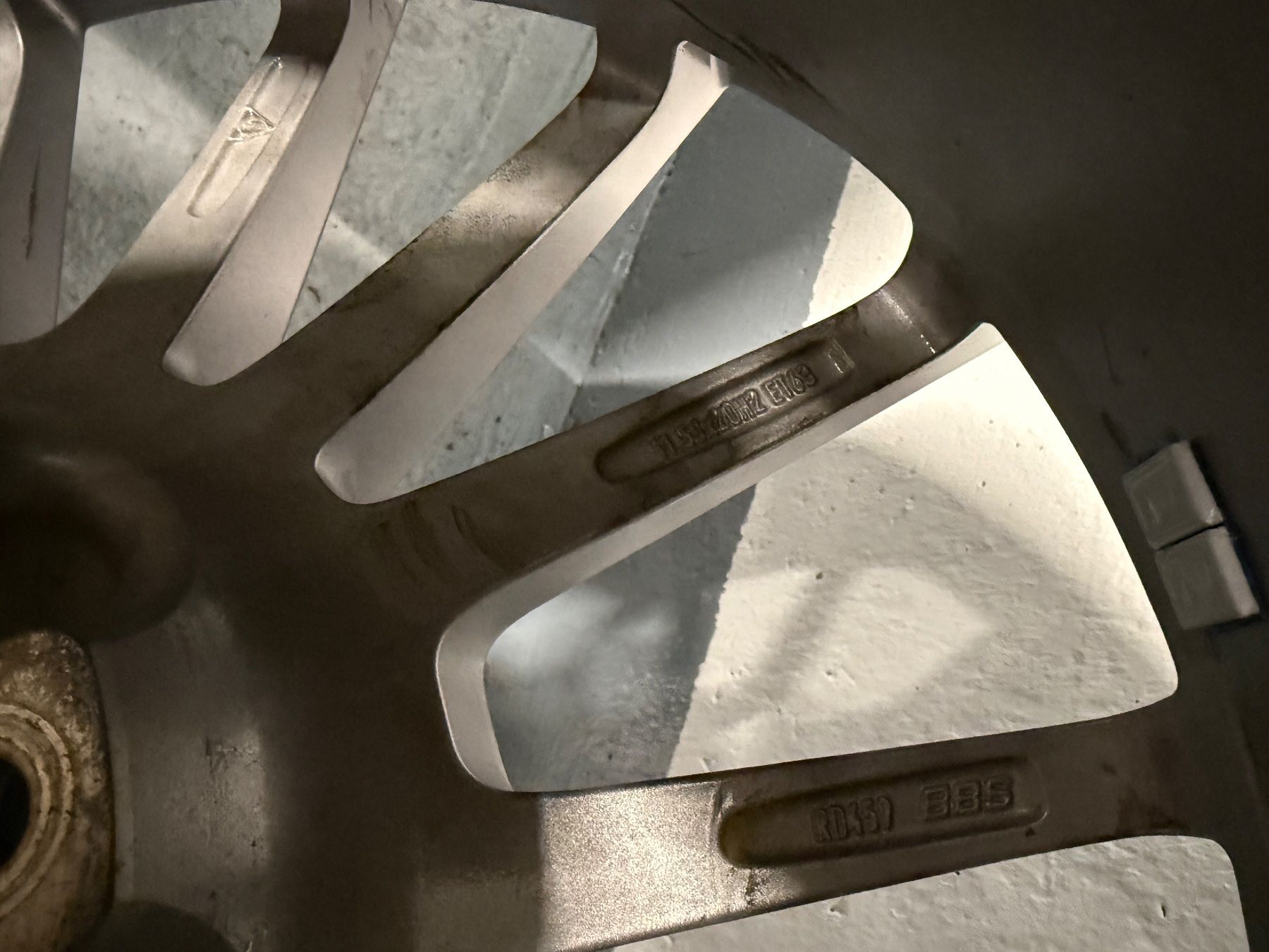Porsche Pneumatici & Ruote complete: Porsche Panamera Kompletträder Sommer – Usato da Nürensdorf venduto da Jetti50 7
