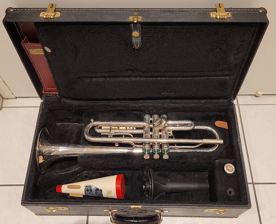 Strumenti musicali: Trompete Eterna von Getzen – Usato da Frauenfeld venduto da Tumulu