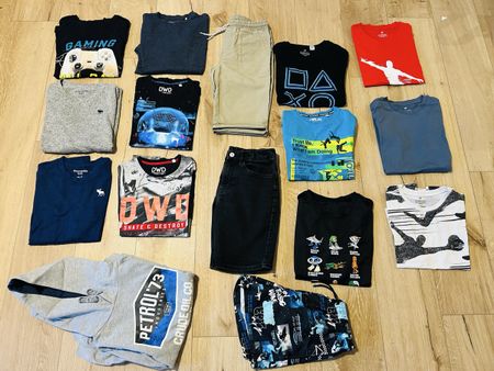 Cooles Kleiderpaket 146/152