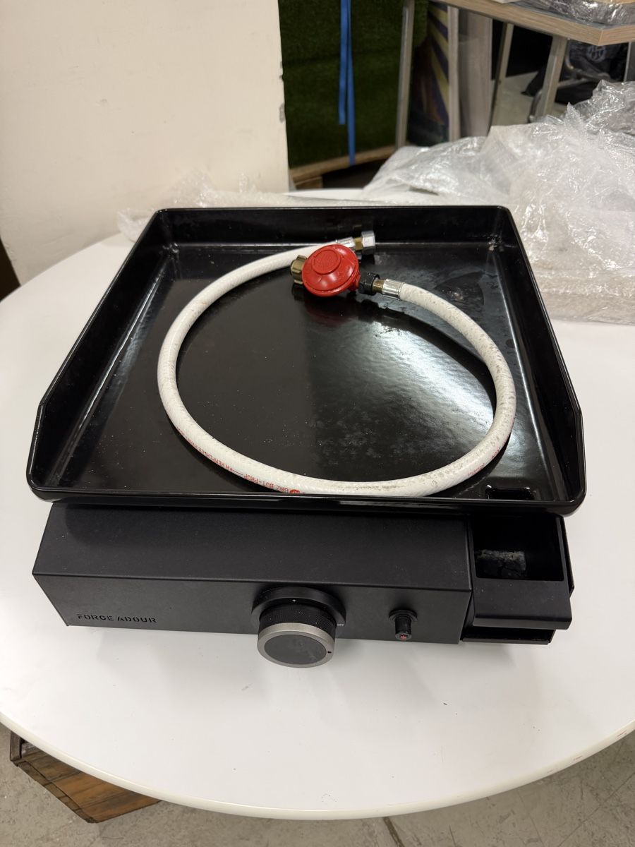 Griglie: Froge Adour Plancha Grill 45cm – Usato da Muttenz venduto da Mesmerized