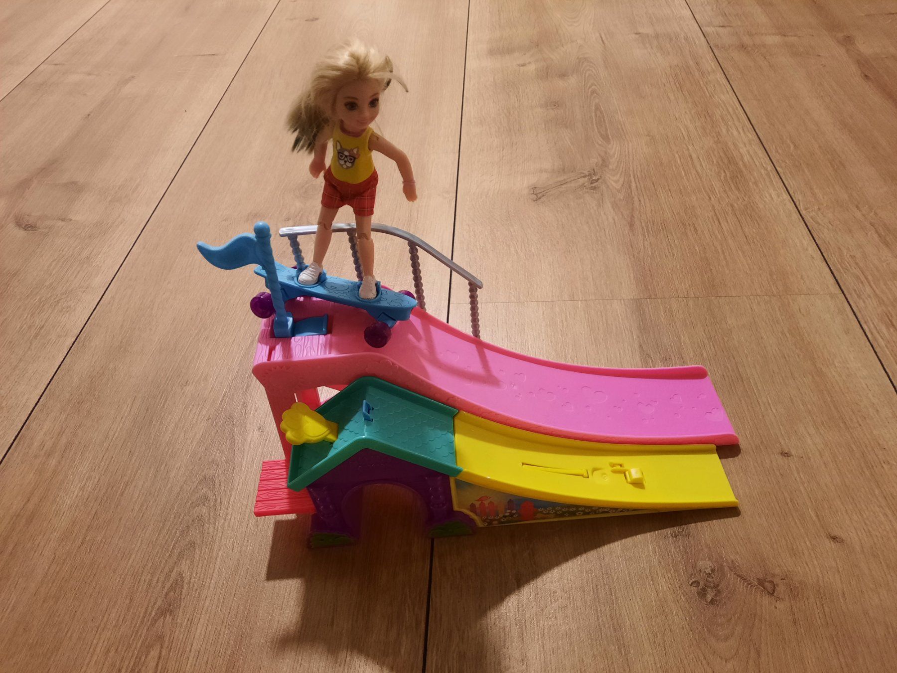 Giocattoli: Chelsea Puppe mit Skaterampe – Usato da Winkel venduto da M_gogs 1