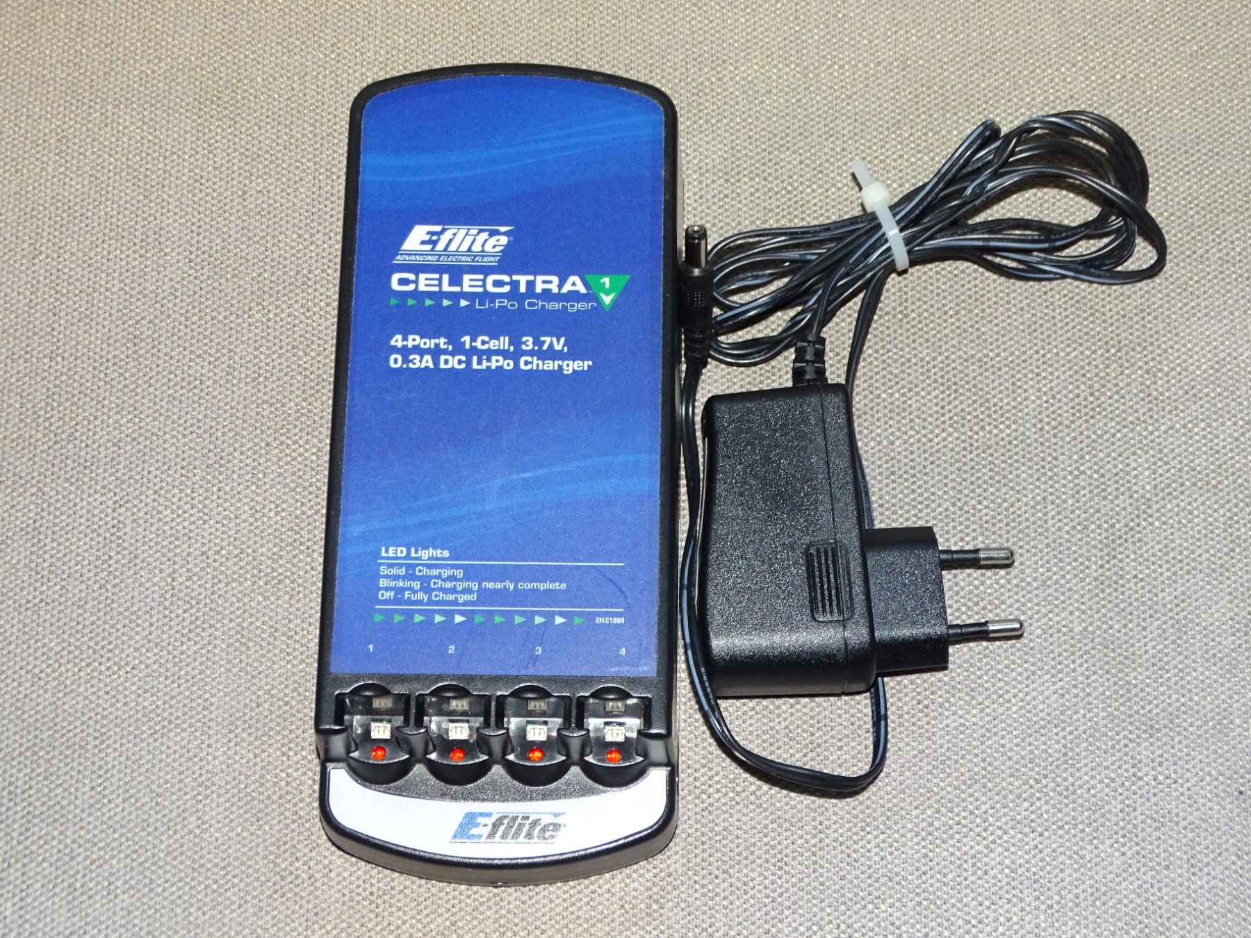 E-Flite Accus, Chargeurs & Blocs d'alimentation: E-flite Ladegerät 4 x1S – D'occasion à Hirzel par Musicman03
