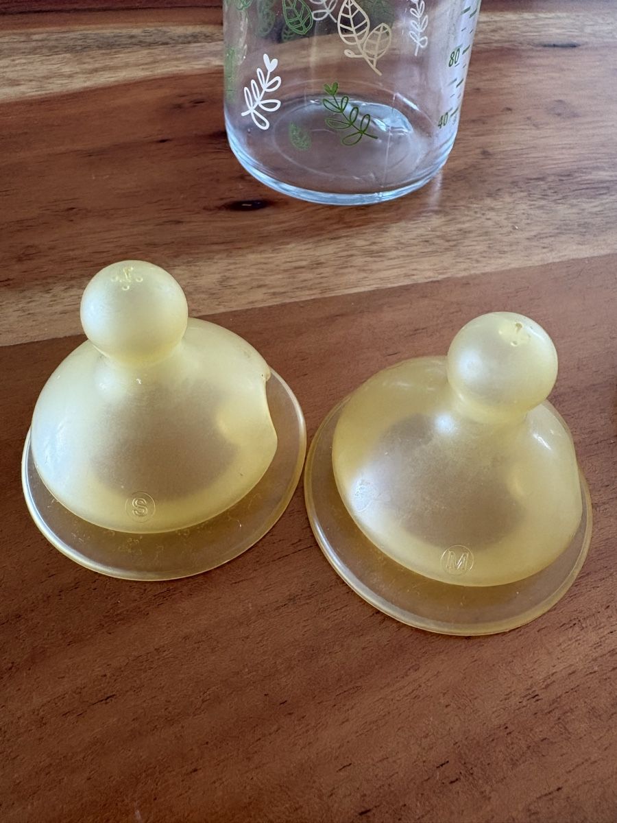 Pasti del neonato: NIP, Glasflasche mit 2 Saugern und Deckel – Nuovo (secondo la descrizione) da Uhwiesen venduto da FehrN 2