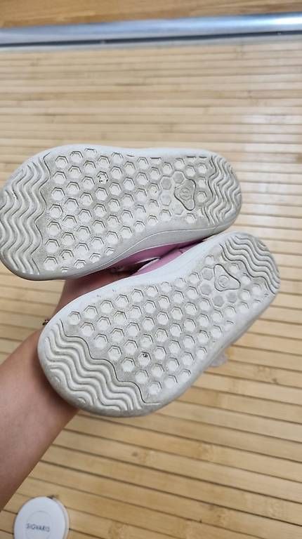 Scarpe per ragazze: Barfussschuhe gr 24 pink – Usato da Münchenstein venduto da vik_6btb 4
