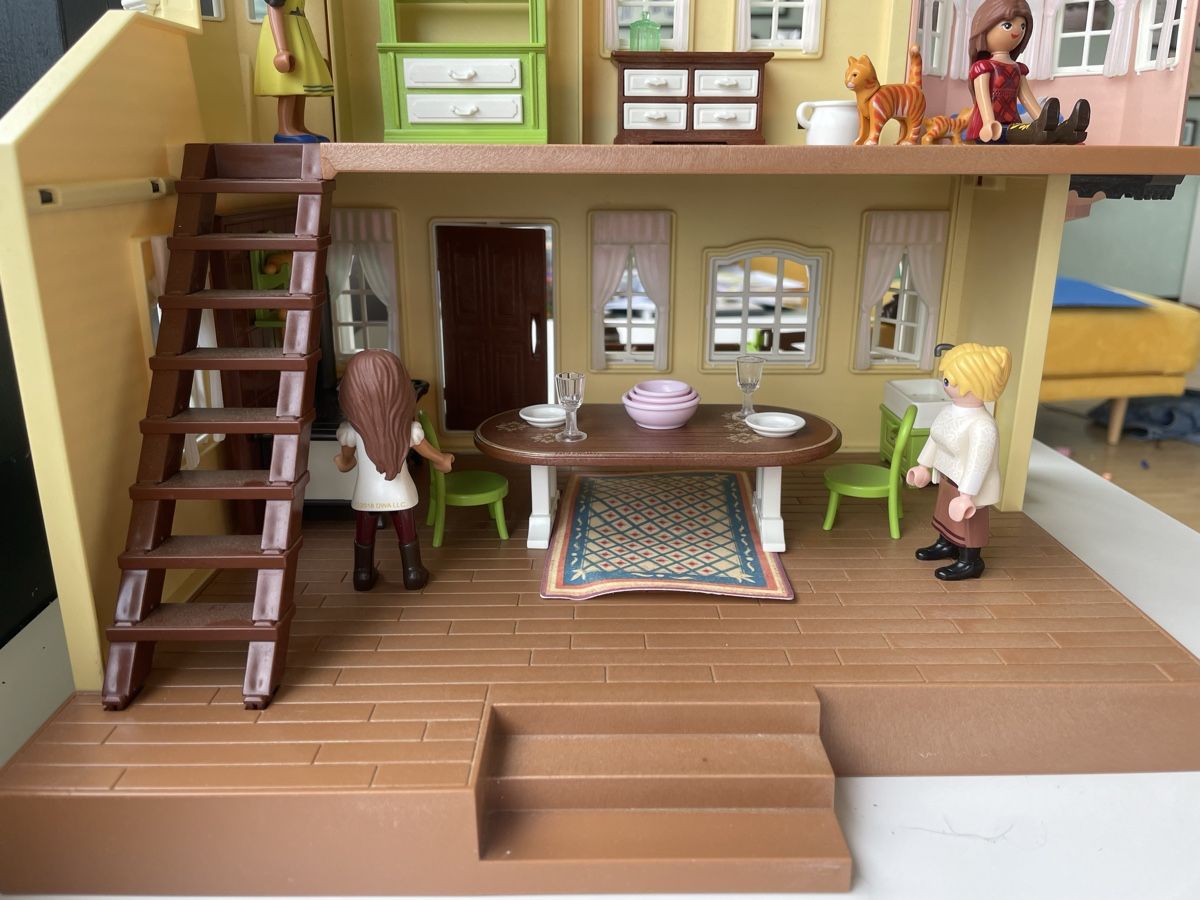 Playmobil Giocattoli: Spirit Puppenhaus  – Usato da Zürich venduto da zoe_9b9p 1