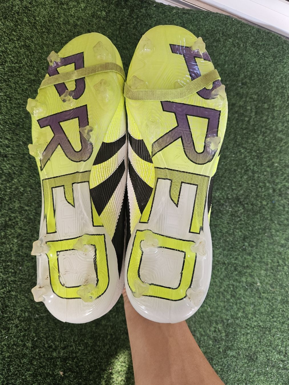 Adidas Scarpe da uomo: Adidas Predator Pro FG Nocken Gr.44 – Nuovo (secondo la descrizione) da Emmenbrücke venduto da TopGato 1