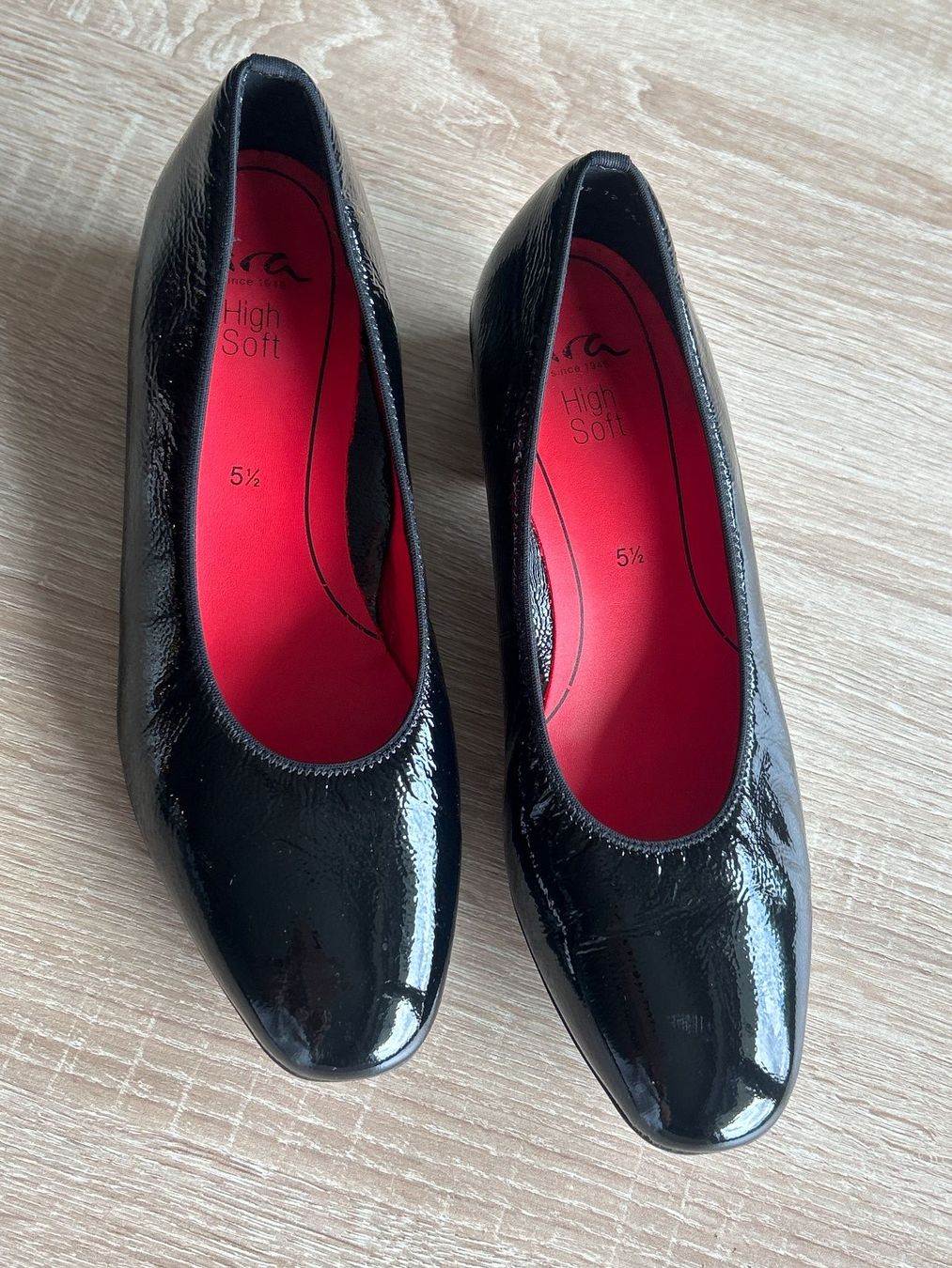 Ara Chaussures femmes: Lackschuhe schwarz von Ara Gr. 5 1/2 – D'occasion à Brunnen par Nala2929 1