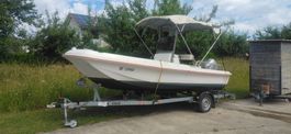 Motorboot weiss mit Trailer und Verdeck guter Zustand