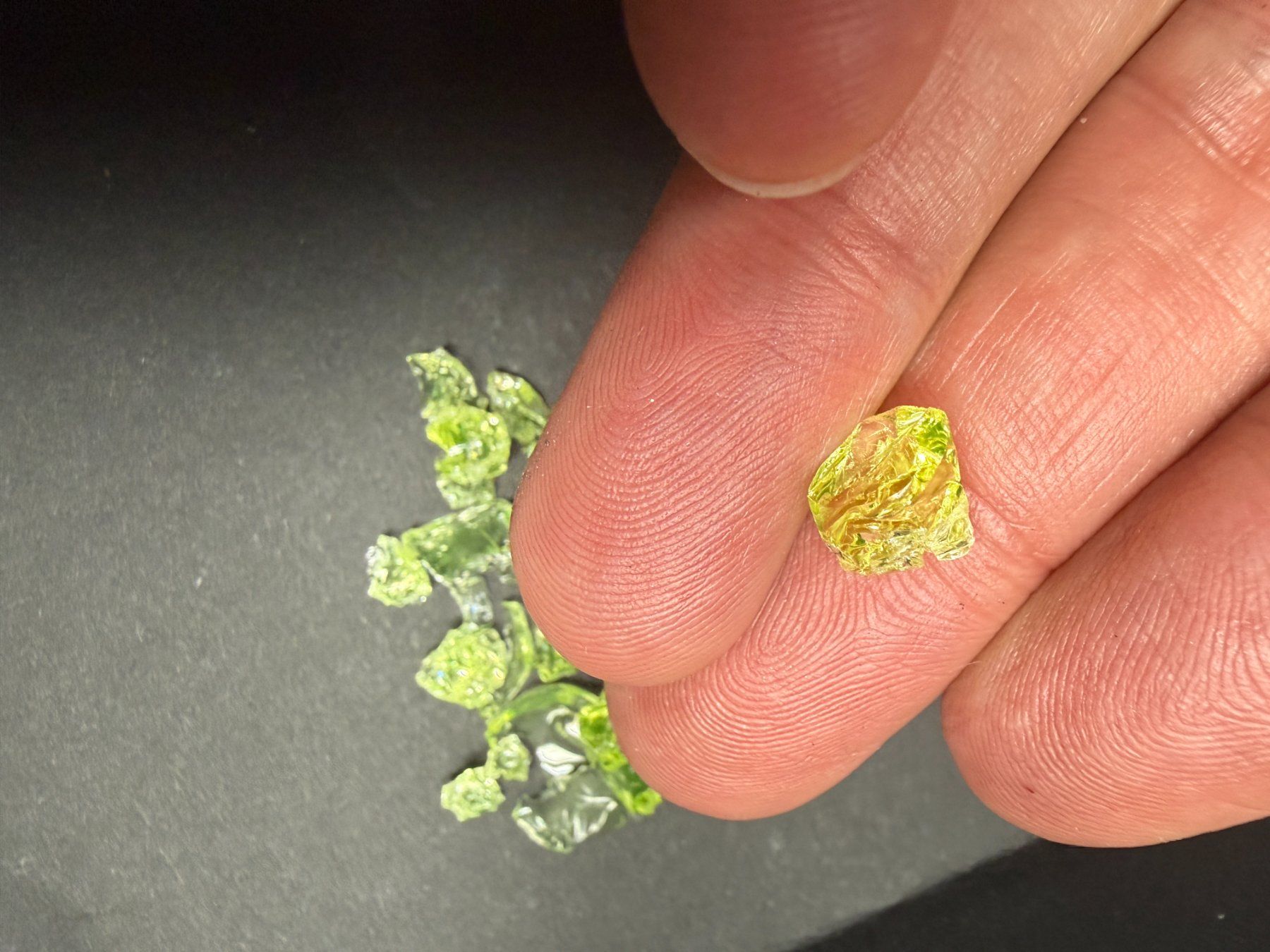 Bicchieri: Uranglas Bruch 5 g – Usato da Lützelflüh-Goldb venduto da Elementis 2