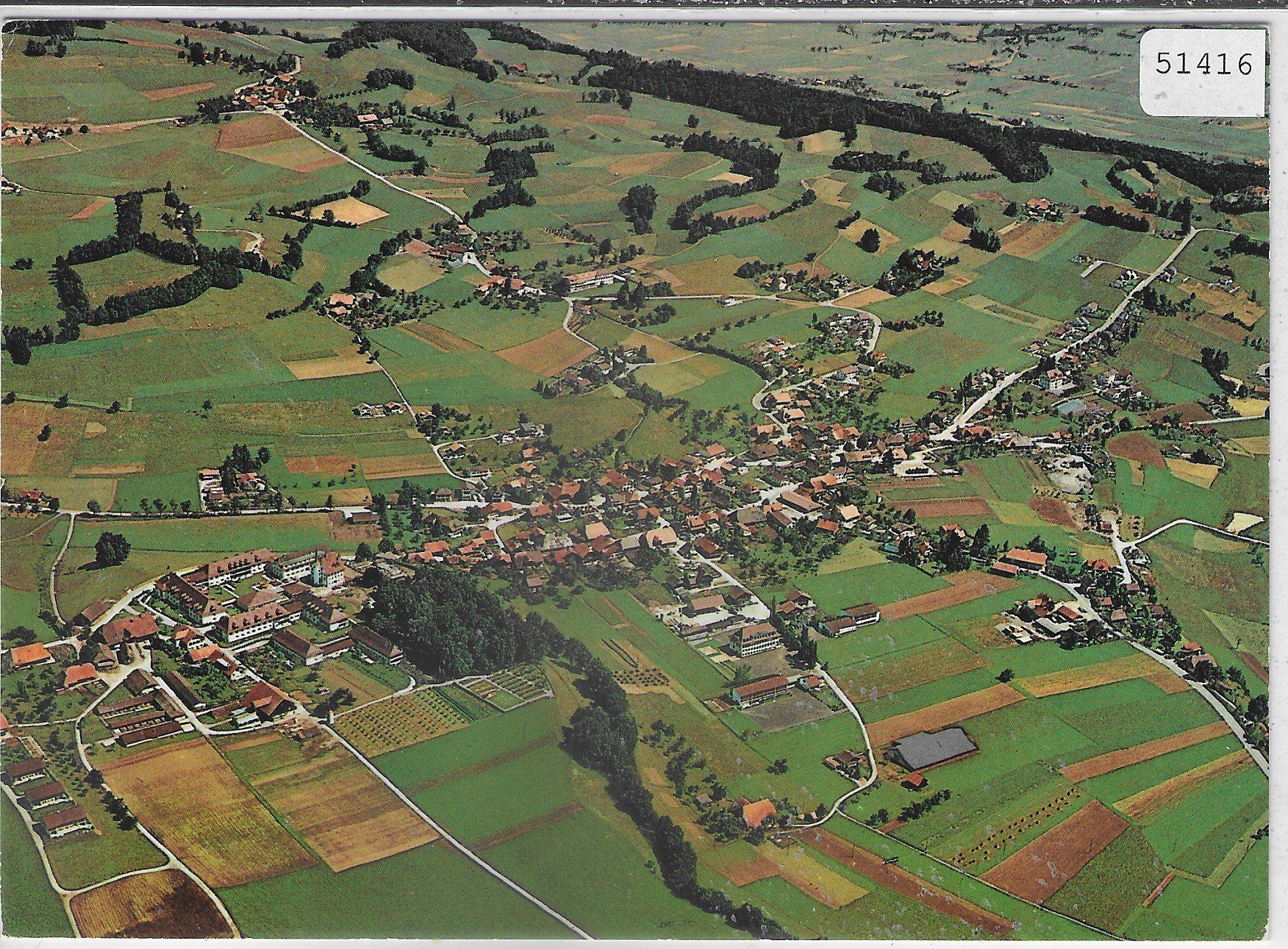 Cartoline postali: Flugaufnahme Riggisberg – Usato da Ettingen venduto da Kartenplanet