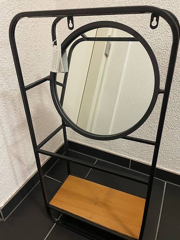 Regale: Wanddeko Regal neu von Depot – Gebraucht aus Dörflingen von Kendraa