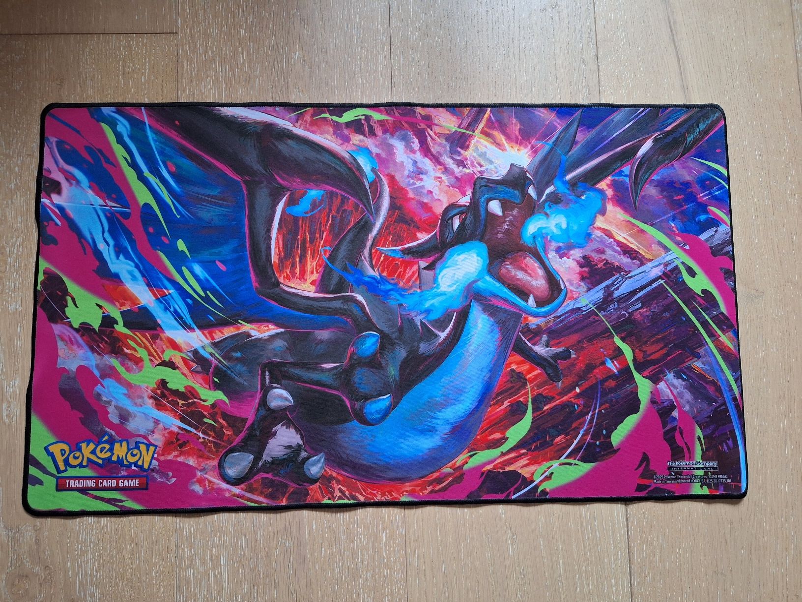 Pokémon Sammelbilder & Trading cards: Pokemon Charizard Set Spielmatte / Deckbox / Sleeves NEU – Neu (gemäss Beschreibung) aus Gossau SG von worklifebalance 1
