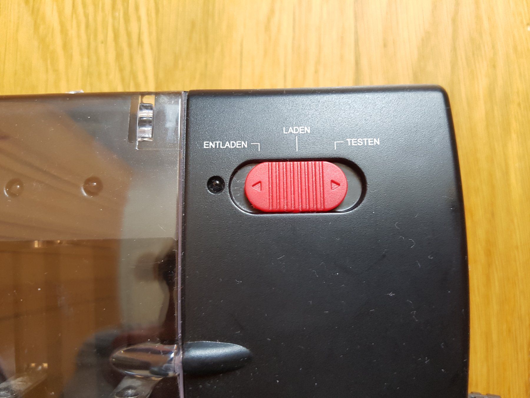 Akkus & Batterien: Aufladegerät für Batterien – Gebraucht aus St.Gallen von dajo0809 1