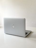 MacBook Pro 13” | Early 2015 | i5 | 8GB | 128GB SSD