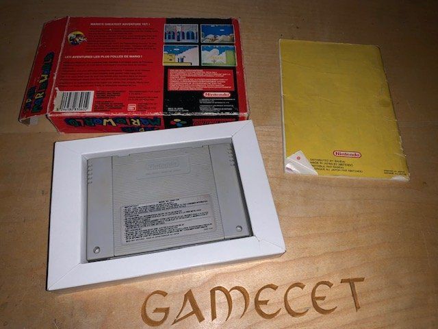Nintendo Giochi: Super Mario World SNES Nintendo Rare Red Version – Usato da Steinach venduto da Gamecet 2
