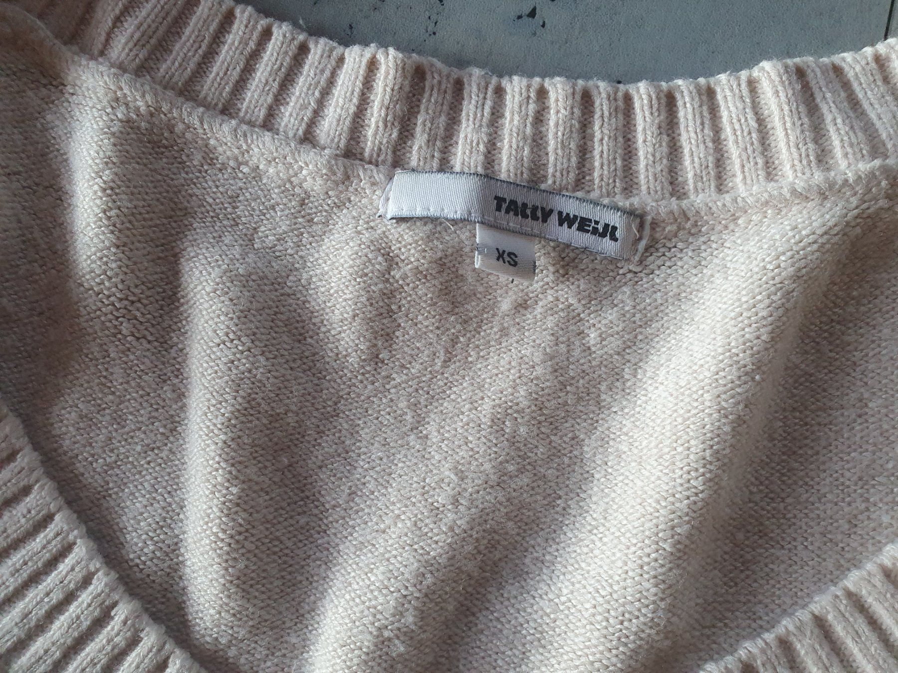 Maglioni & Felpe: Pullover – Usato da Moosseedorf venduto da Sonnenschein.. 2