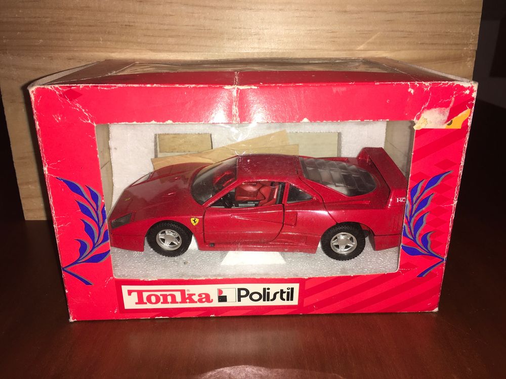 1/18 Tableau de bord avec volant Ferrari F40 Tonka Polistil