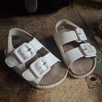 Kinder Sandalen Grösse 22