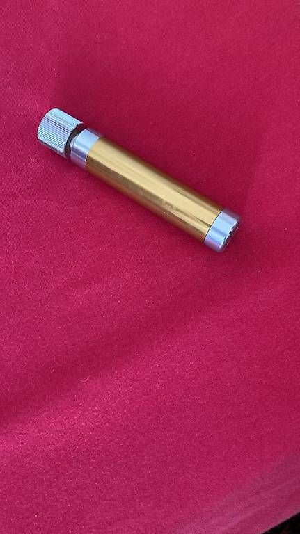Flaschenöffner & -verschlüsse: Korkenzieher – Gebraucht aus Basel von Blaetzlibajass
