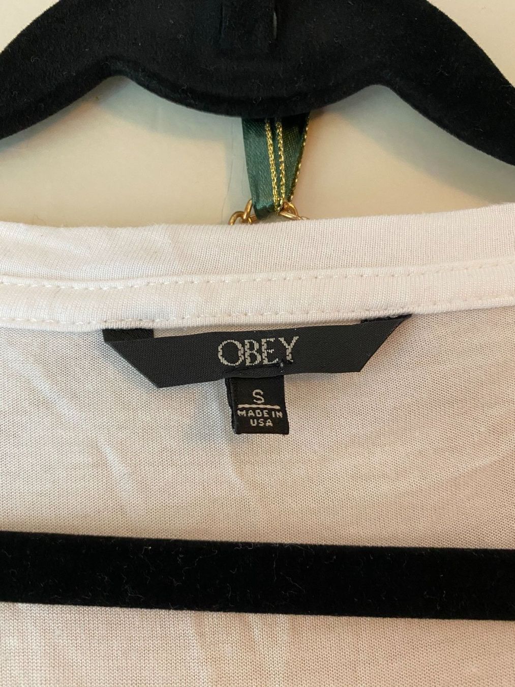 Obey T-shirt: Obey T-Shirt – Usato da Bern venduto da jbern3012 1