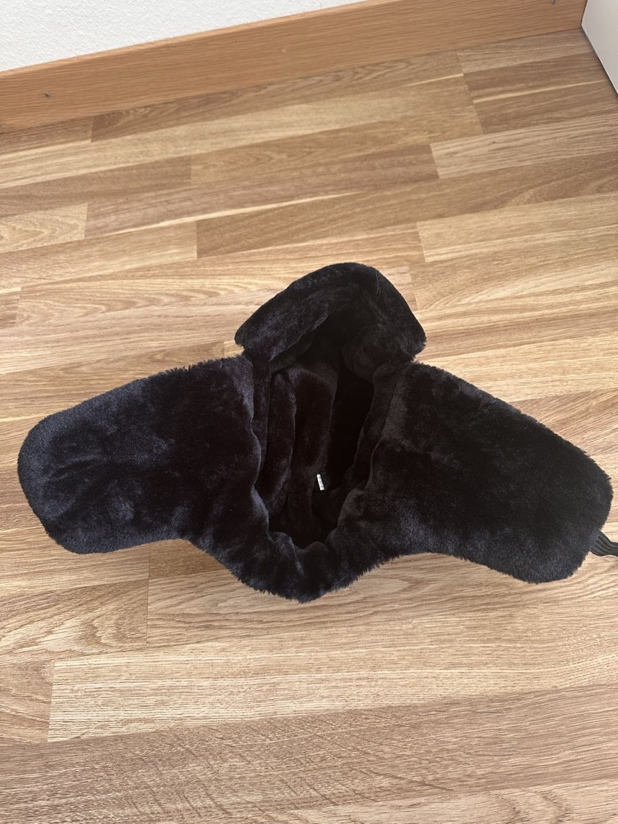 Copricapi, berretti & cappellini: Warm Winter Hat – Usato da Zollikerberg venduto da sha_r9g6 4