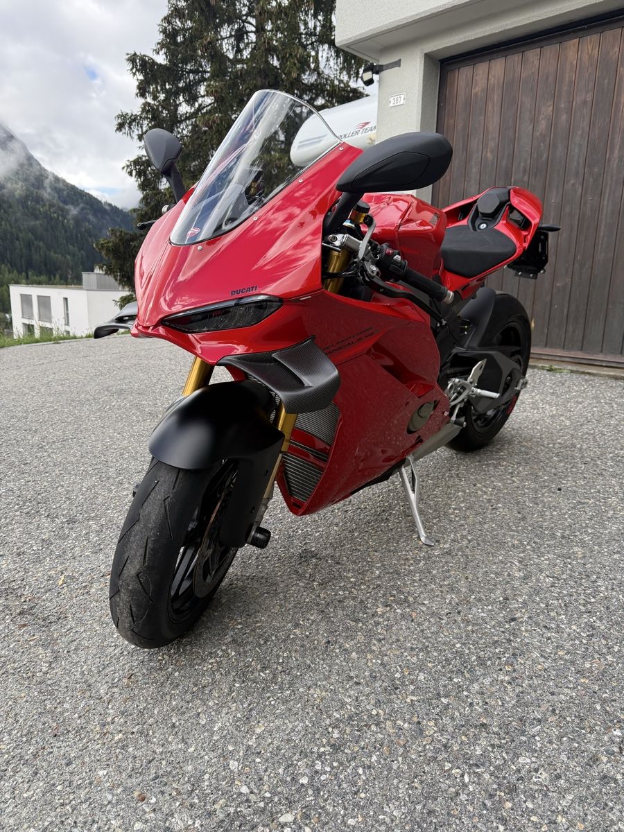 Ducati Strada: Ducati Panigale V4S 2025 – Usato da Scuol venduto da Maddidu 3