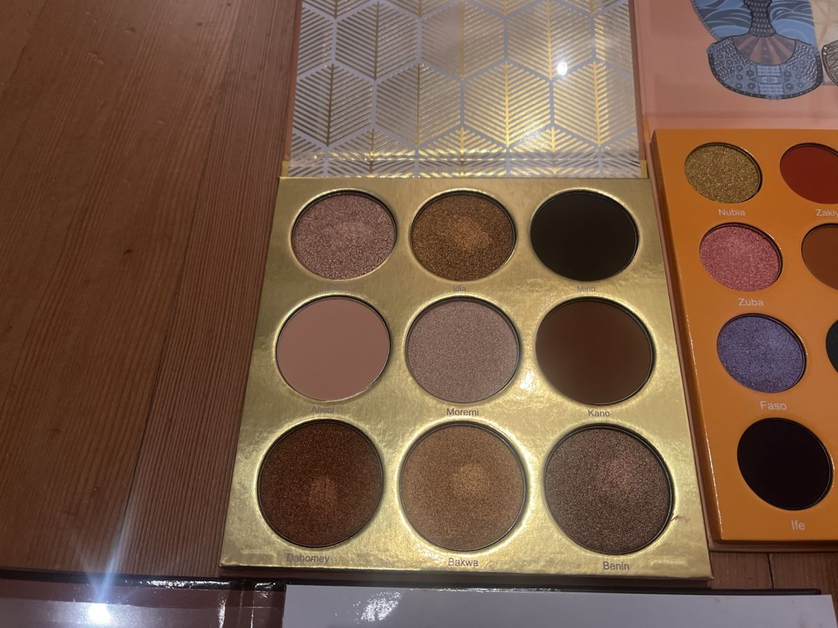 Make-up: Juvia's Place Eyeshadow Palettes Bundle 3 – Usato da Aarau venduto da kailing12 2