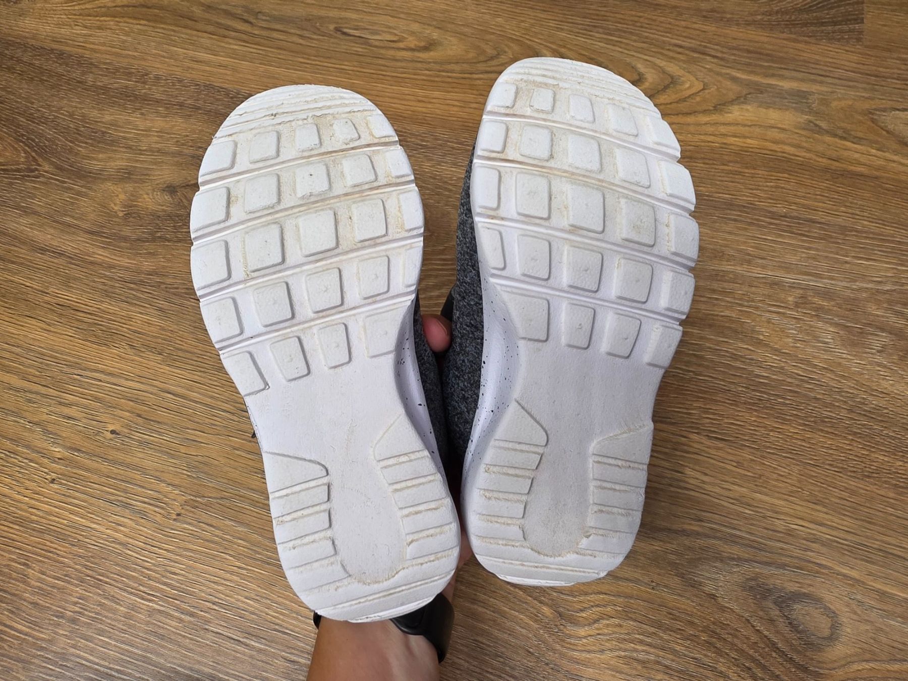 Schuhe für Jungen: Sneaker, Turnschuhe Gr. 28 – Gebraucht aus Nebikon von Japostyle 4