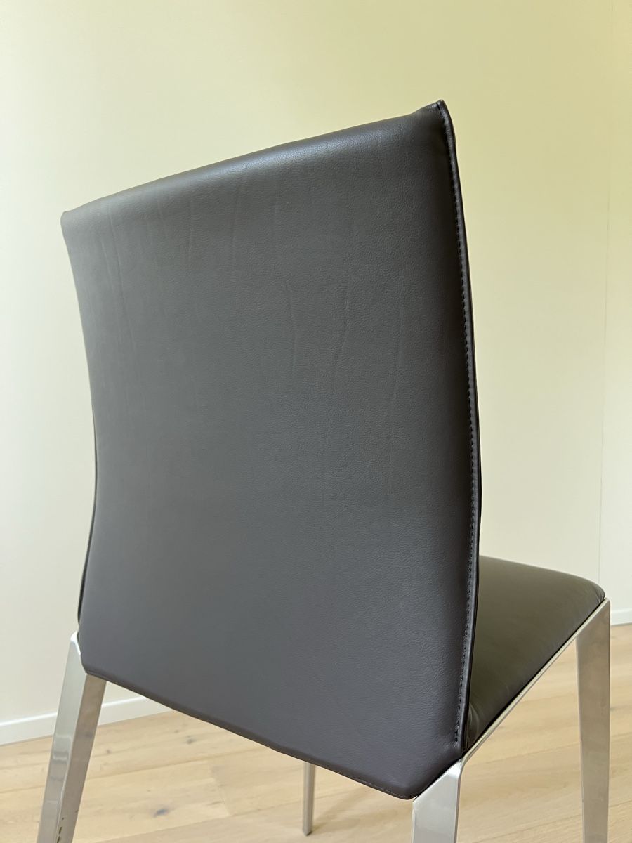 Molteni Stühle: Molteni & C - DART by Hannes Wettstein – Gebraucht aus Romont FR von B813 6