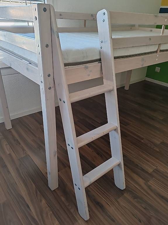Letti: Hochbett 90 x 200 – Usato da Neudorf venduto da Jermeen 1