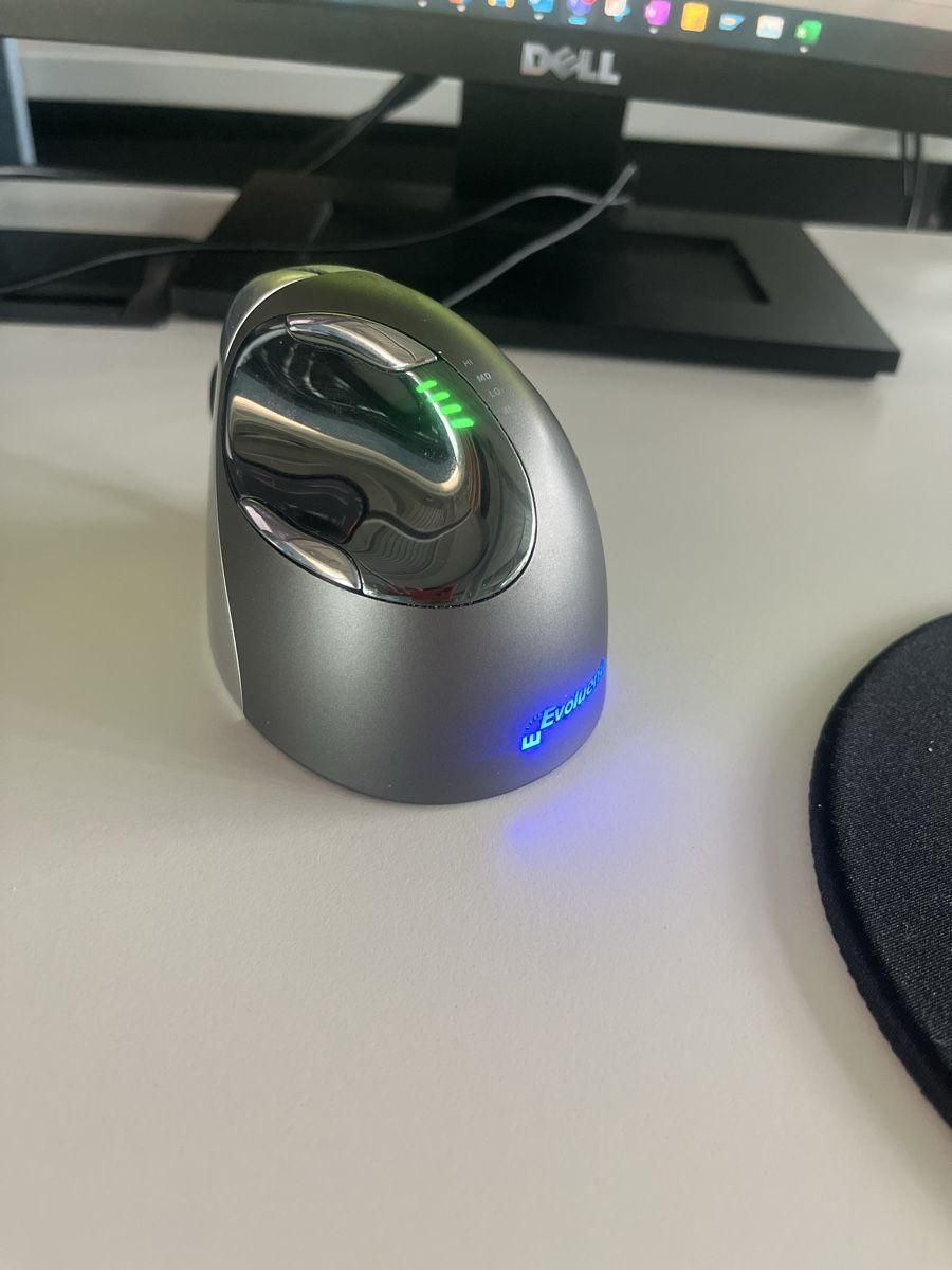 Souris: Evoluent VerticalMouse 4 Right Ergonomic USB Mouse – D'occasion à Zürich par cls_jgc7 3