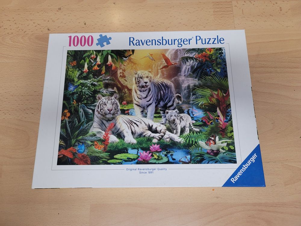 Ravensburger White Tiger Family Puzzle 1000pc