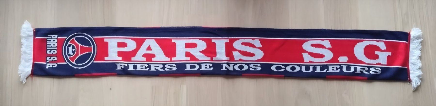 Foulard & Sciarpe: PSG Paris Saint-German Fanschal – Nuovo (secondo la descrizione) da Vogelsang AG venduto da villa9