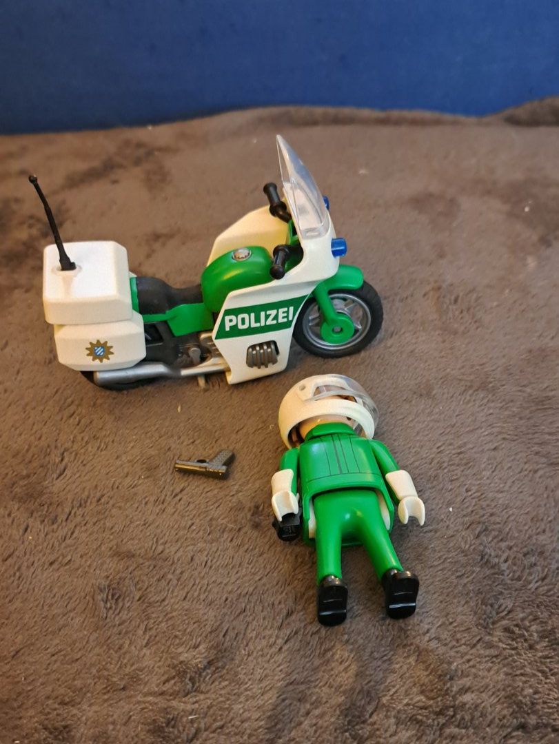 Statuette: Playmobil Polizei Motorrad – Usato da Breitenbach venduto da Lucky0518 2